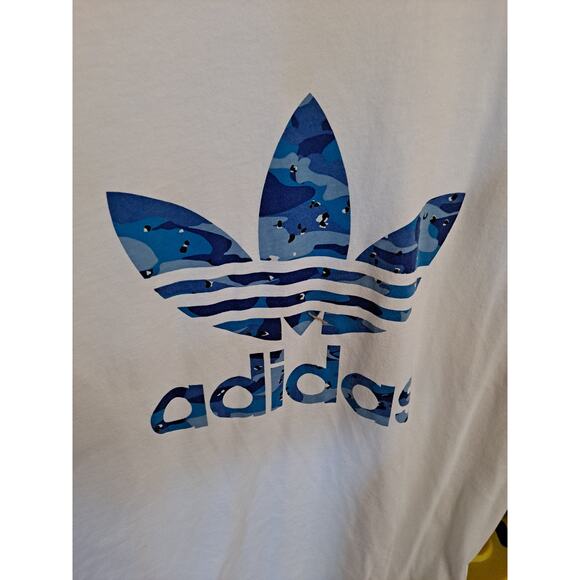 Vintage Adidas Single Stitch with Blue Logo on Front Size XL - Picture 4 of 5